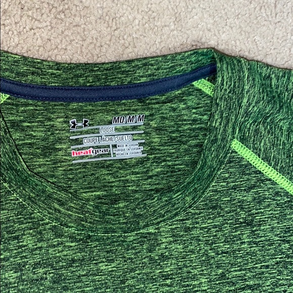 Under Armour Men’s Medium t shirt - Picture 2 of 2